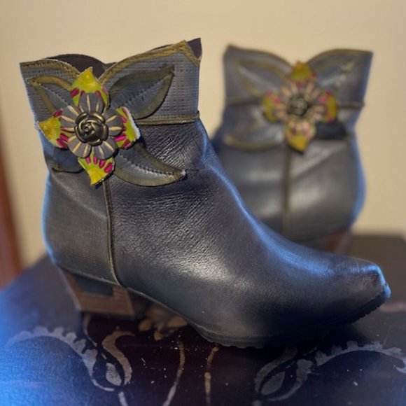 L'Artiste Spring Step Louella hand painted ankle boot - Picture 2 of 7